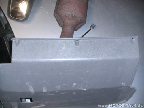Ablage-unterm-handschuhfach-850-001