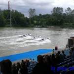 Die Wasserski-Stuntshow