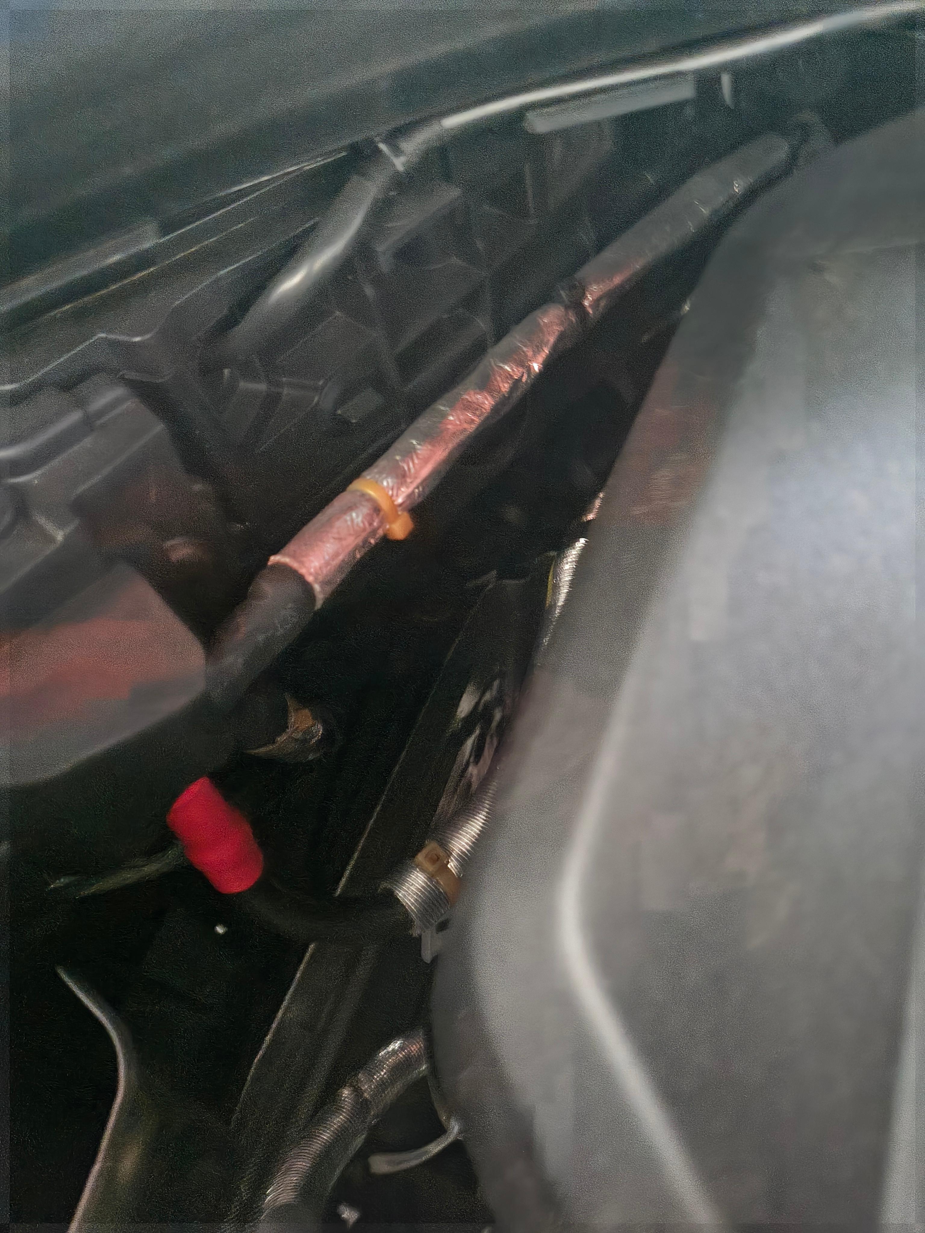 G21 320i Touring - Auffälligkeiten im Motorraum - Unfallschaden?