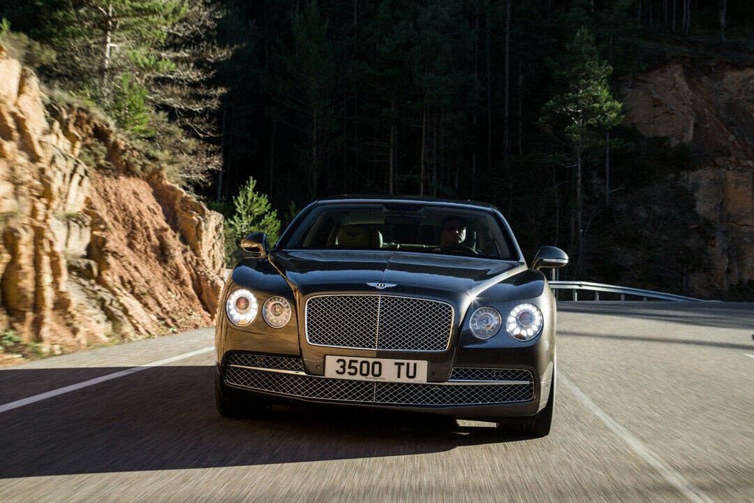 Bentley Flying Spur: Schneller, sparsamer und sicherer als der Vorgänger.