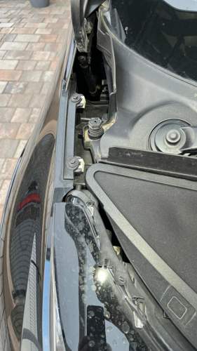 BMW I3 Gasdruckfedern Frontklappe