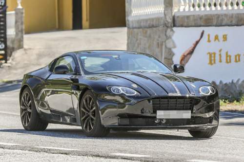 Der Erlkönig basiert auf dem DB9, eine neue Aston-Martin-Plattform wird es erst 2017 geben