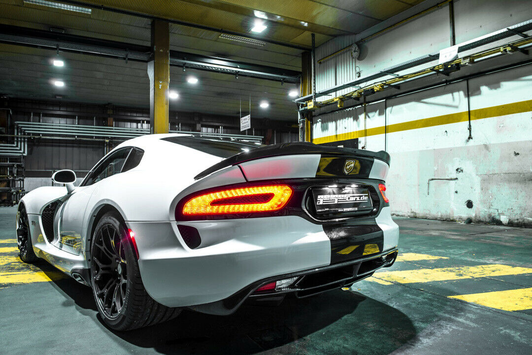 Für das Optik-Paket (Heckdiffusor, Heckspoiler, Frontspoiler) verlangt Geiger Cars 5.900 Euro