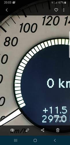 Mit Beleuchtung