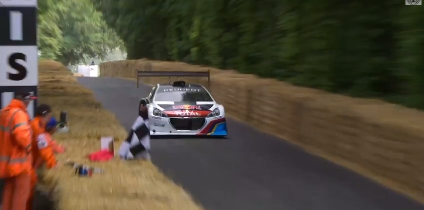 Sébastien Loeb fuhr in 44,6 Sekunden den Hügel in Goodwood hinauf. Für Nick Heidfelds Rekord von 1999 reichte es nicht