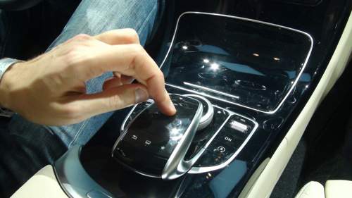 Mercedes-touchpad