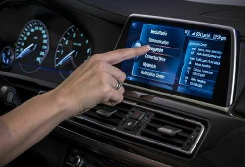Bmw-touchscreen