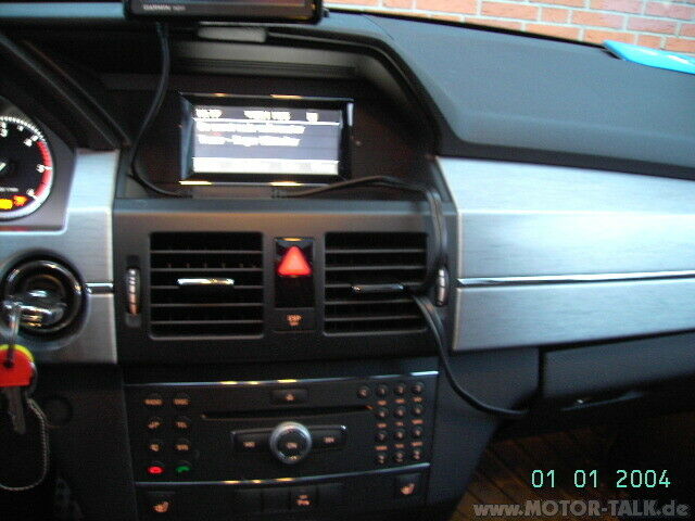 GLK - mobiles NAVI-Einbau (TomTom-Lösung)