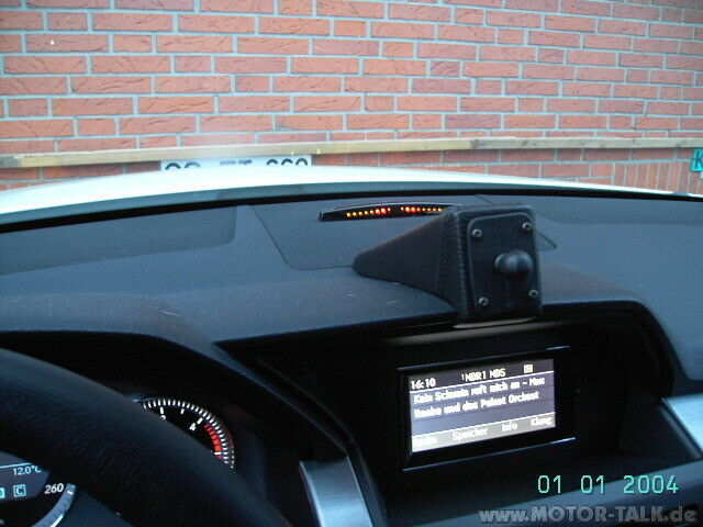 GLK - mobiles NAVI-Einbau (TomTom-Lösung)