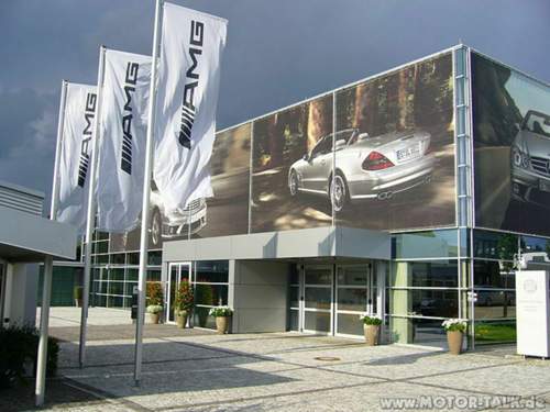 800px-amg-daimlerchrysler-customer-service