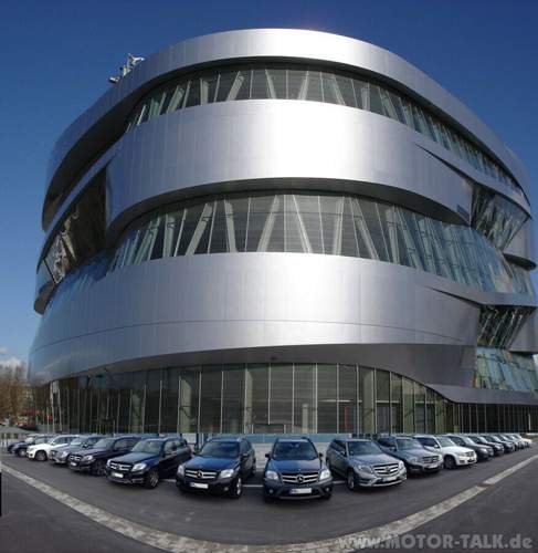 Mercedes-benz-museum-stuttgart-glk-treffen-2015-20-6375699703630100400