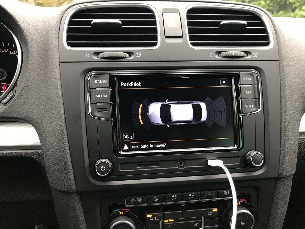 Golf 6 Car Radio mit Apple Play Bluetooth und Park Sensor