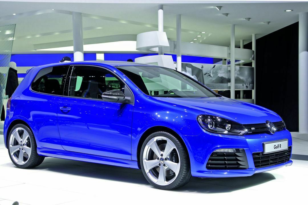 VW Golf R Aplomb Blue