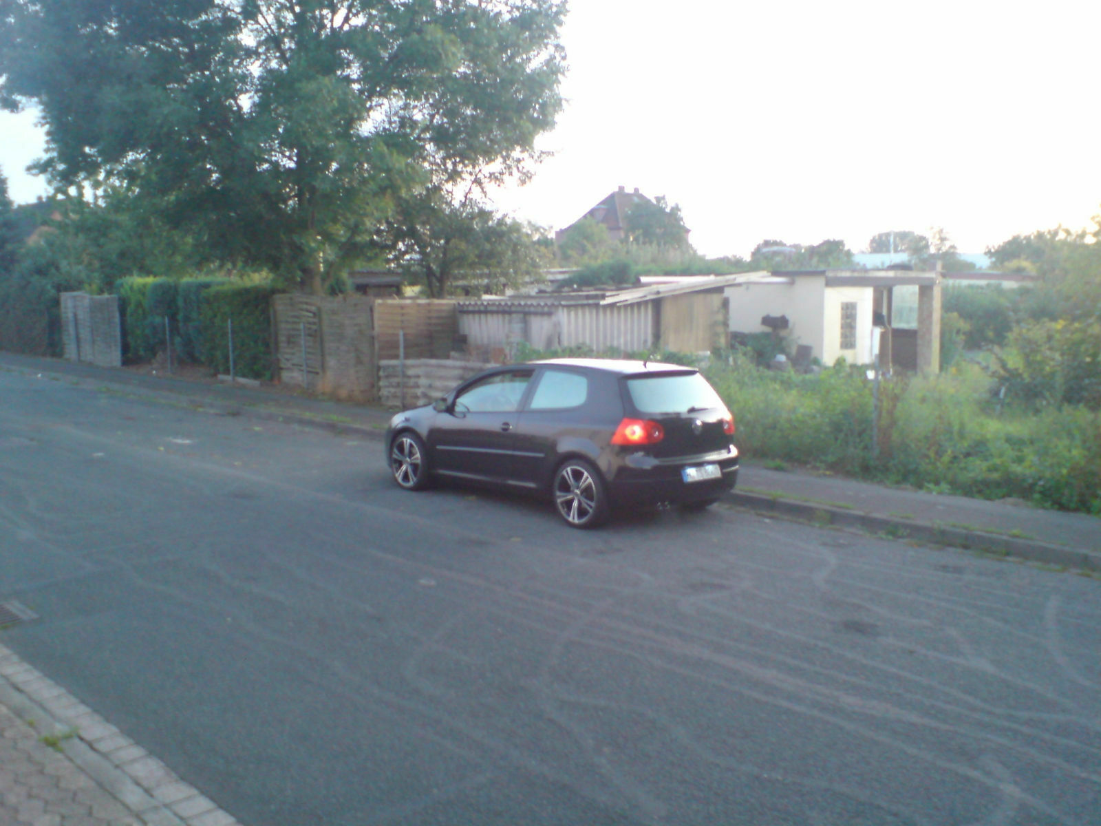 Golf V tiefer und 8x18 Alus