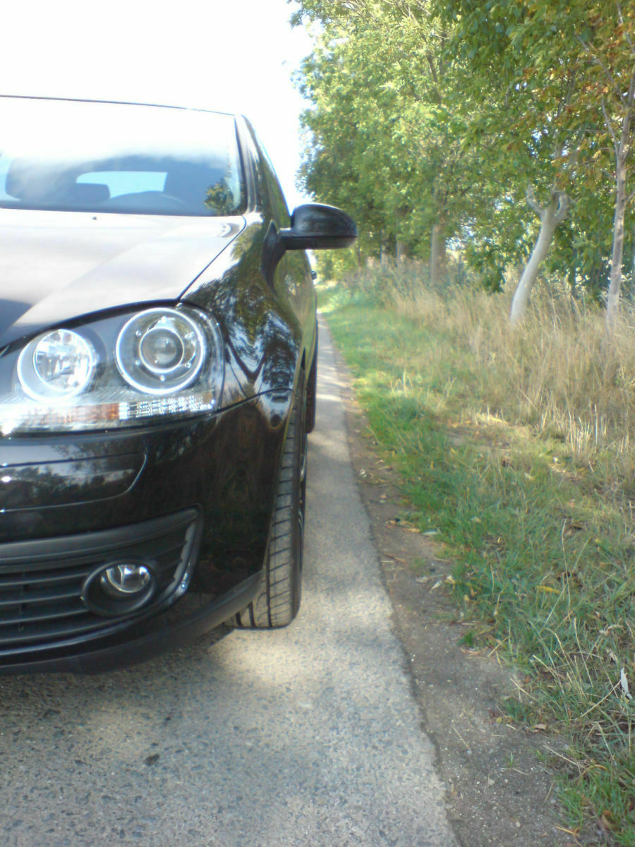 Golf V tiefer und 8x18 Alus