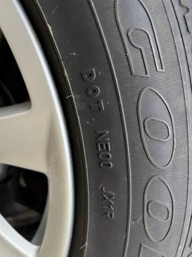 DOT Goodyear Ultra Grip Performance 2