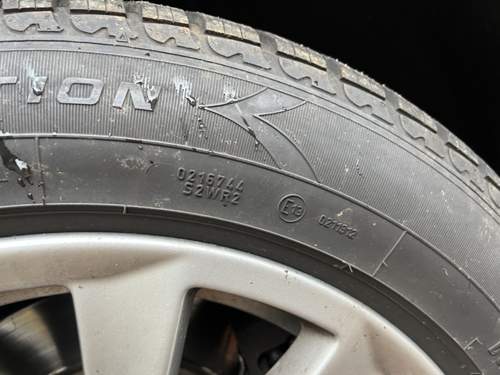 DOT Goodyear Ultra Grip Performance 2