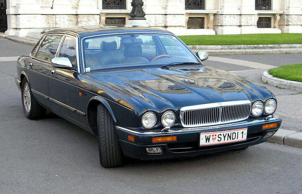 Jaguar X300