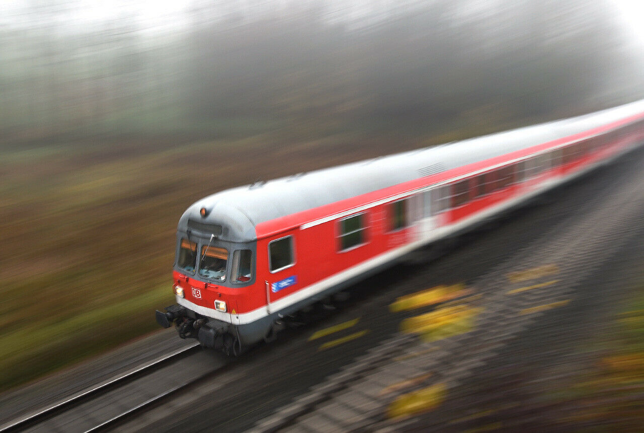 Die Grünen fordern einen Fahrplanwechsel, der in mehreren Phasen einen "Deutschland-Takt" einführt
