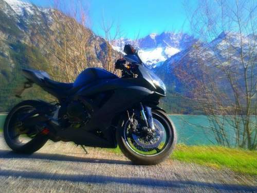 Gixxer-01