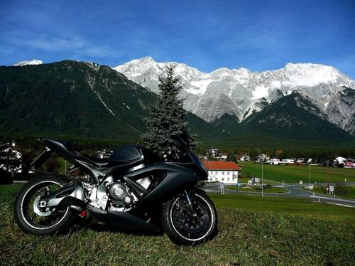 Gixxer-02