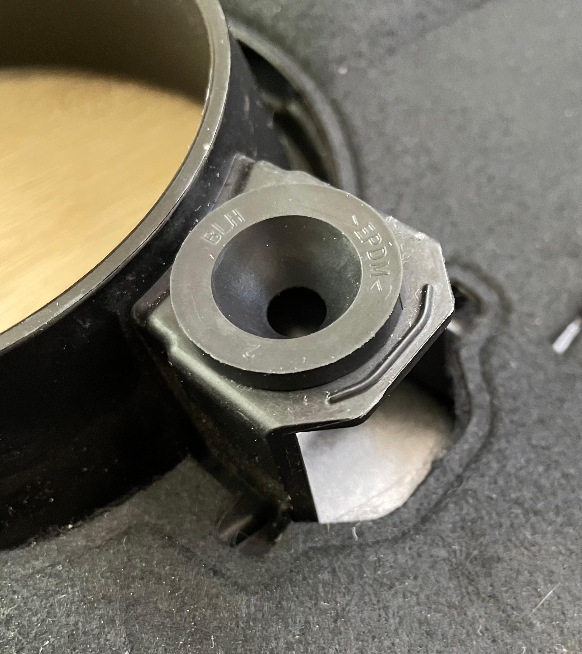 Gummihalterung/Befestigungselement Motorabdeckung