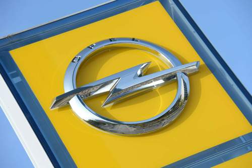 Opel hat den operativen Verlust im ersten Halbjahr auf 284 Millionen Dollar (rund 259 Millionen) gesenkt