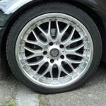 Diese Felge passt auf 323 und RX-7