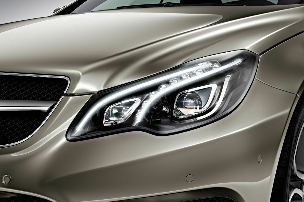 Die neue Mercedes E-Klasse hat LED-Scheinwerfer - ohne Reinigungsanlage