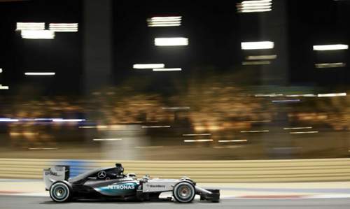 Hamilton fuhr in Bahrain aus der Pole-Position