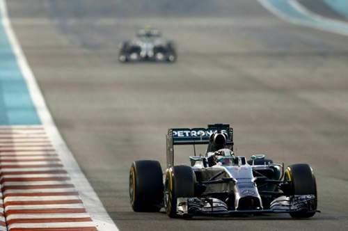 Lewis Hamilton siegt in Abu Dhabi und krönt sich selbst zum Weltmeister