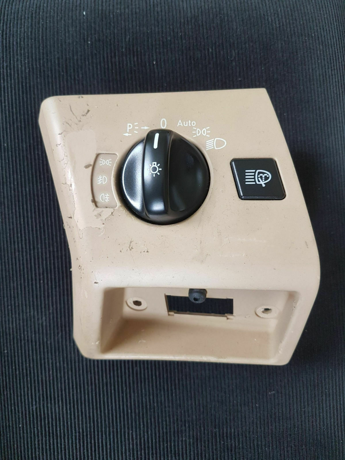 Handschuhfach Knöpfe