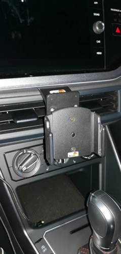 Handyhalterung Polo 6 Front