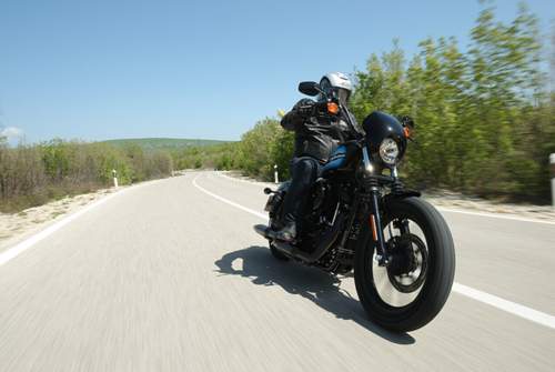 Harley-Davidsons Iron 1200 versucht nicht nur mit einem größeren Motor zu überzeugen