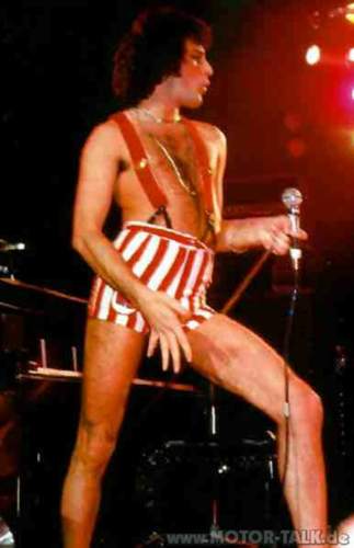 Freddie-mercury-102