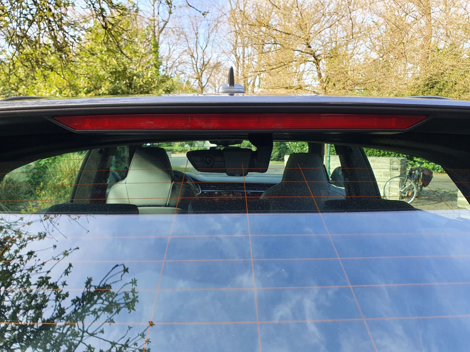 Hat wer den Audi Universal Traffic Recorder im e-tron GE verbaut?