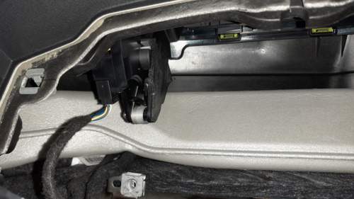 Abdeckrahmen mit Motor