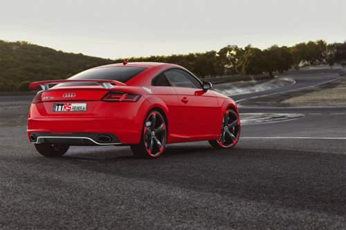 Audi-ttrs-8s