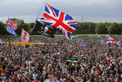 Heimspiel in Silverstone: Hamilton siegt in England