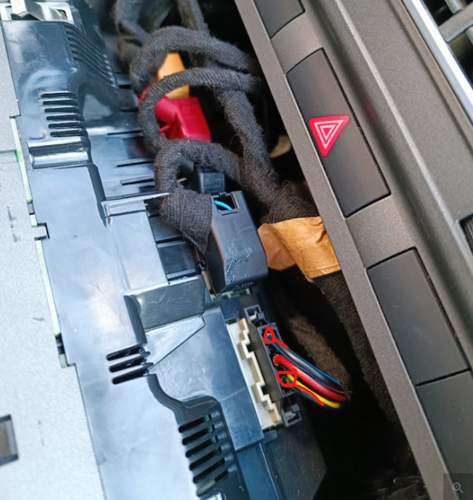 Stecker Klimabedienteil
