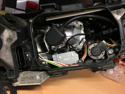 Neuer-projektor-scheinwerfer-innen