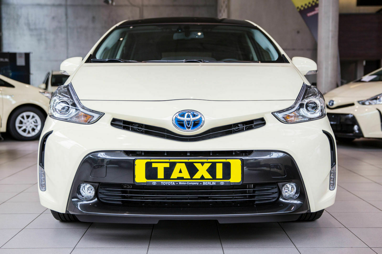 Herr Slupinski, wo kommen die Toyota-Taxis her?