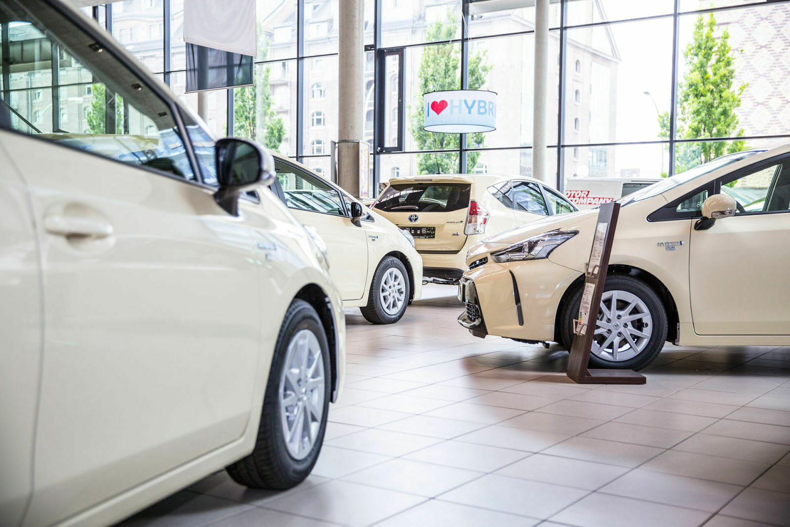 Herr Slupinski, wo kommen die Toyota-Taxis her?