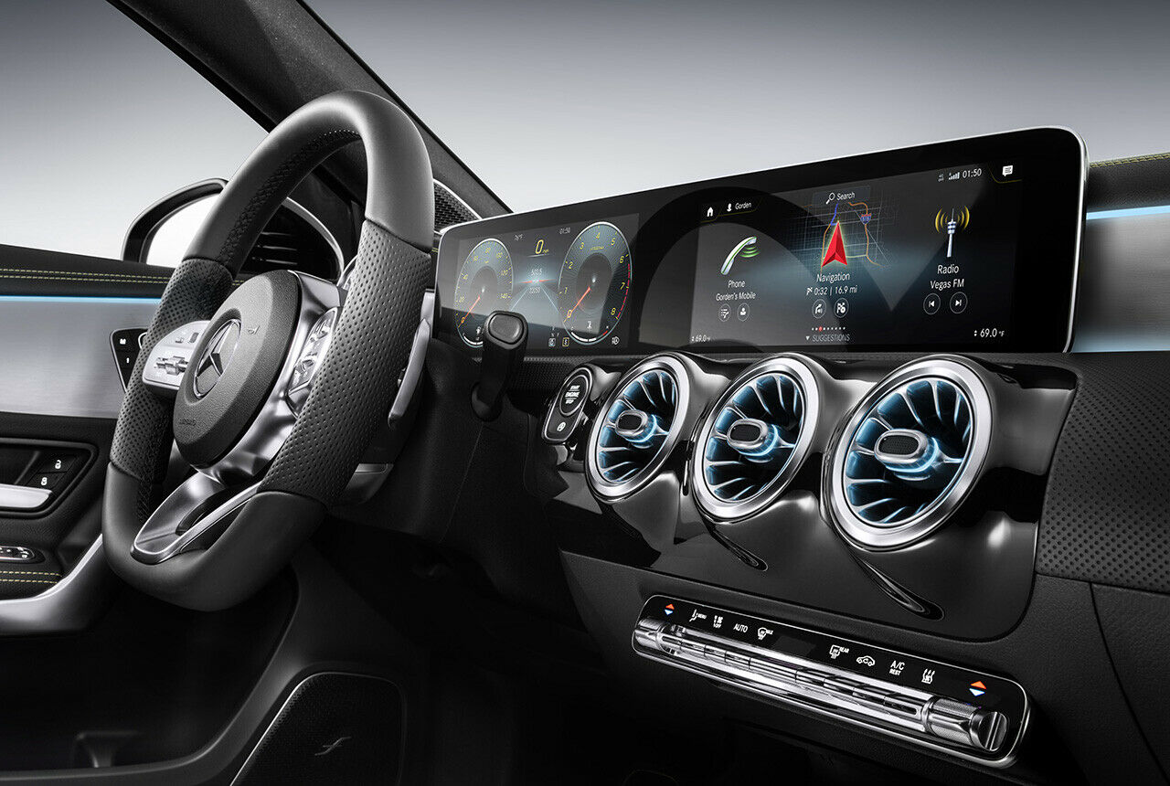 Mercedes A-Klasse MBUX: Neues Infotainmentsystem mit Widescreen-Display in der Kompaktklasse