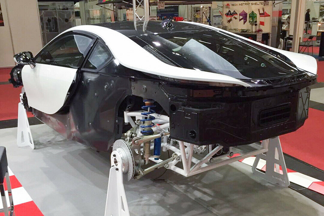 Das fertige Auto soll in Kleinserie gebaut werden und rund 750.000 Euro kosten