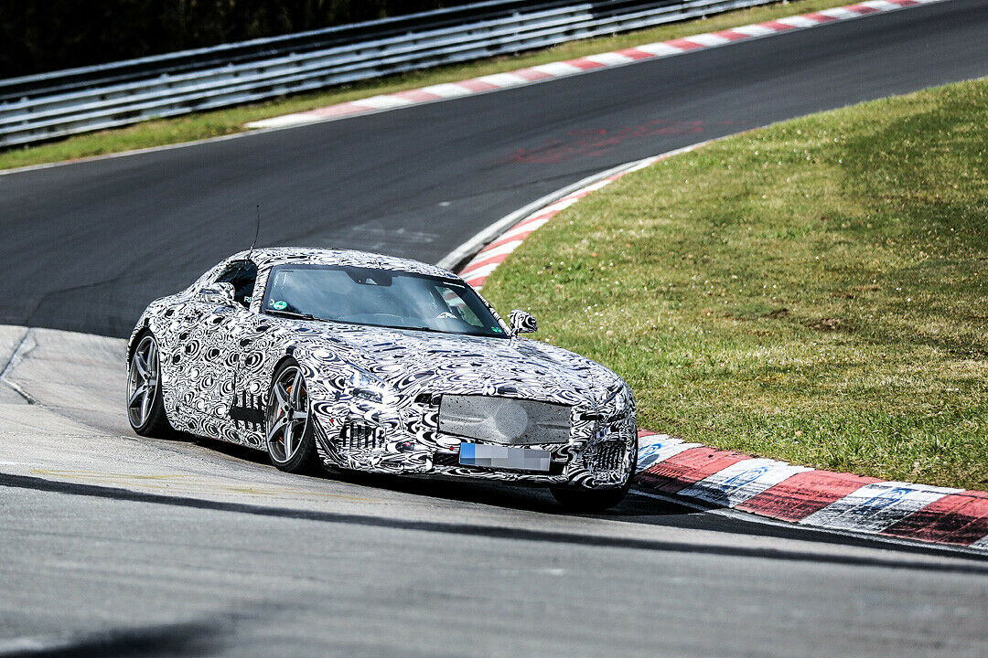 Derzeit testet Mercedes den GT auf der Nordschleife. Wir zeigen die Bilder