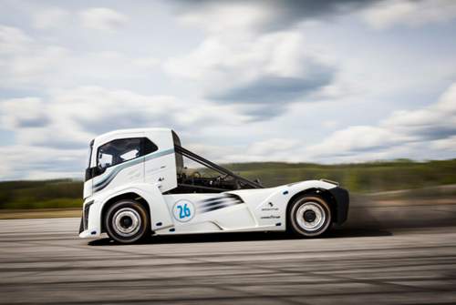 Weltrekord-Lkw Iron Knight: Aerodynamisch optimiert und auf minimales Gewicht reduziert