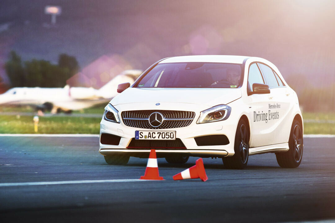Die günstigsten Fahrtrainings bei Mercedes gibt es schon für 125 Euro