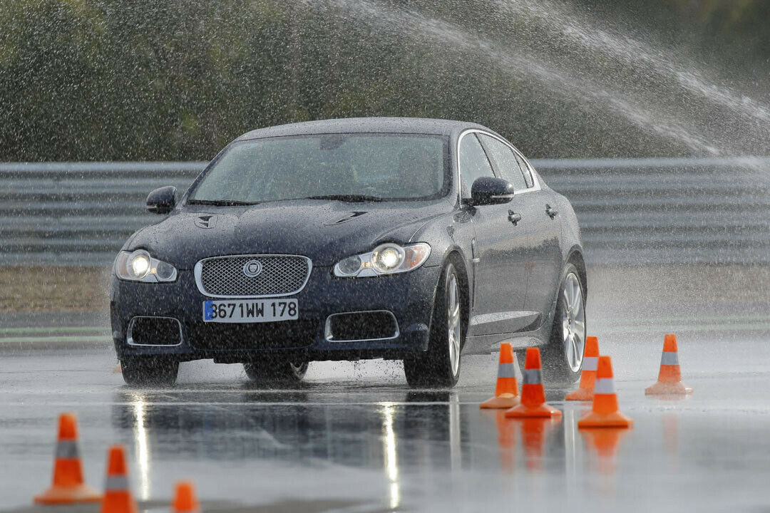 "Sport+Training": Jaguar lockt für 1.960 Euro mit der Grünen Hölle