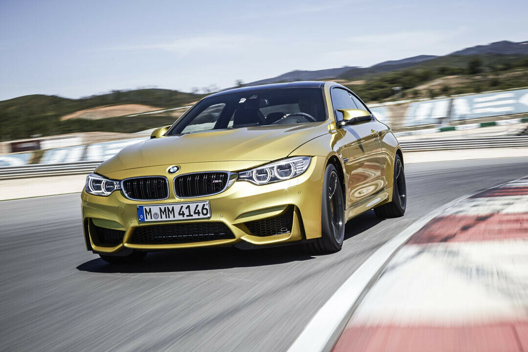 Beim BMW Motorsport Special verbringt man einen Tag im M4, den anderen im Formel-Renner